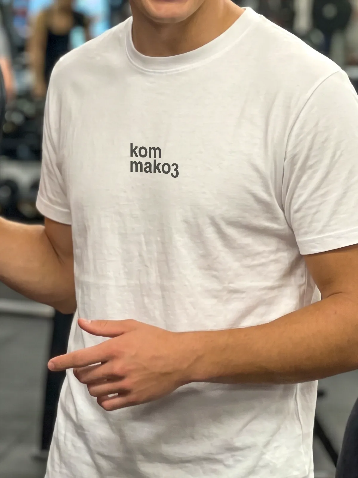 „Кот такоз“ – бяла regular fit тениска, лице