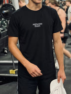 „Мръсен топ“ – черна regular fit тениска, лице
